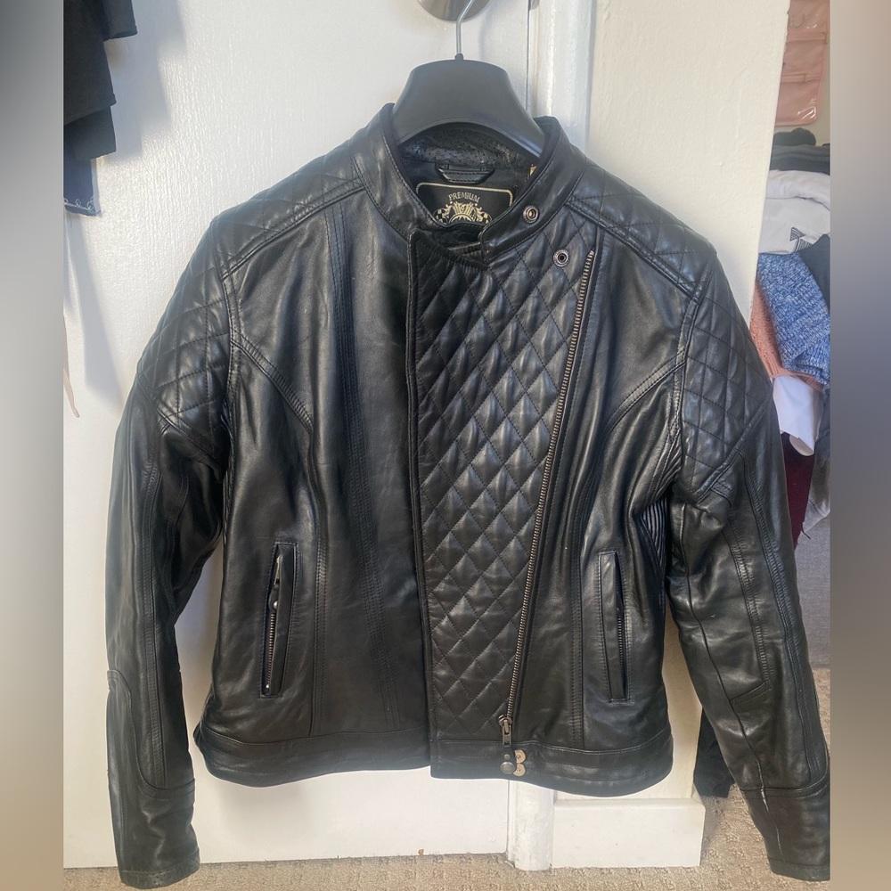 Women’s motorcycle jacket